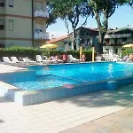 Db Con Piscina - Carraro Immobiliare - Family