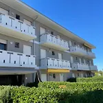 Db Con Piscina - Carraro Immobiliare - Family Apartment