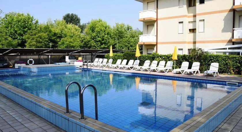 Appartamento Db Con Piscina-carraro Immobiliare Jesolo-family Lido di Jesolo