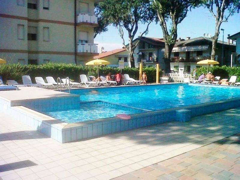 Db Con Piscina-carraro Immobiliare Jesolo-family